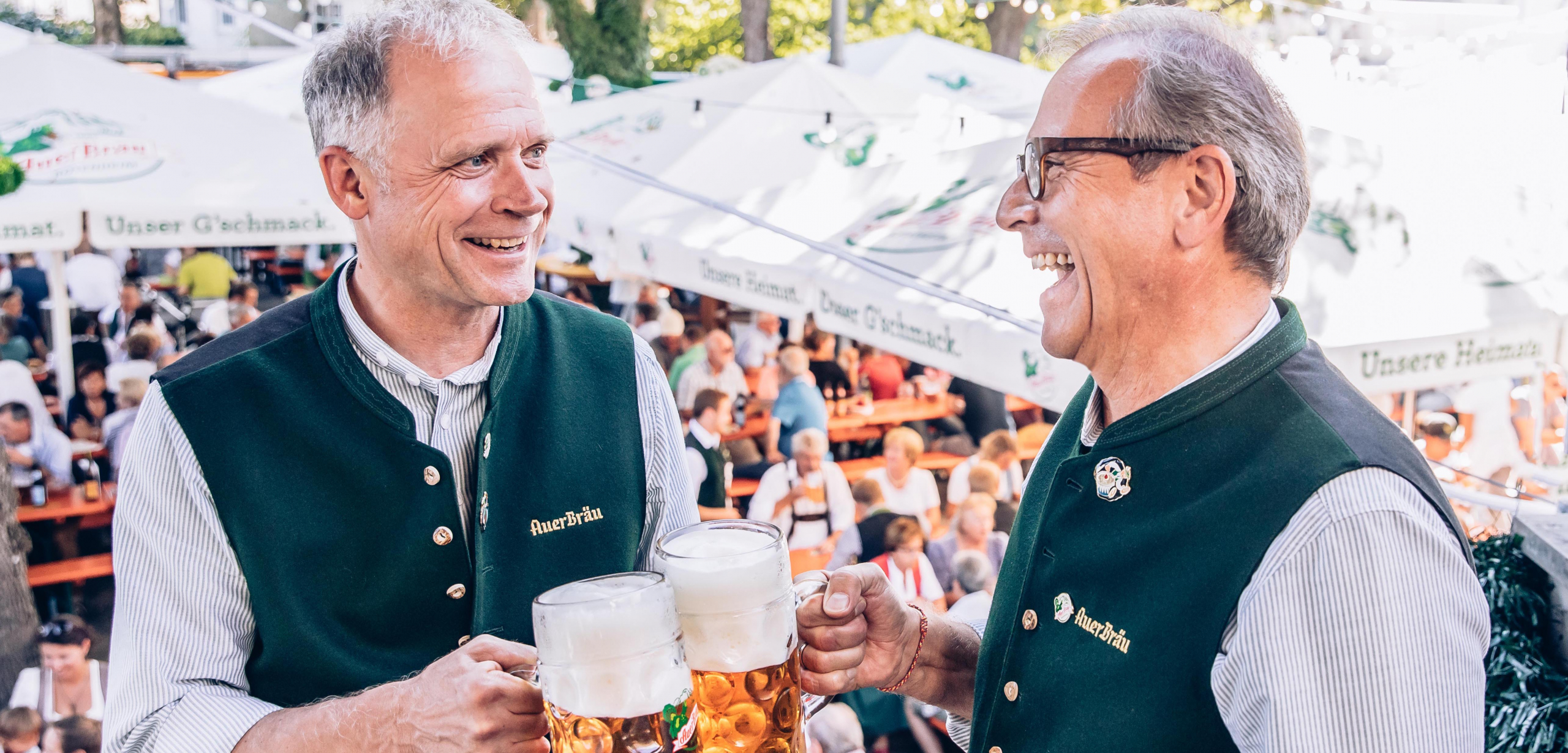Technischer Geschäftsführer und Braumeister Dipl. Ing. Thomas Frank (l.) und Geschäftsführer Dirk Steinebach. Foto: Auerbräu GmbH