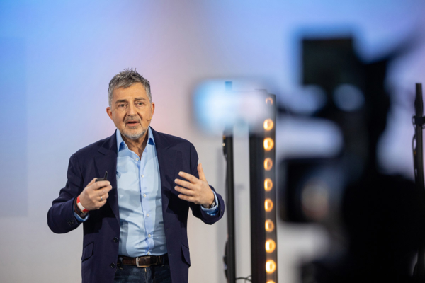 Vielfältig und spannend war das Angebot der vielzähligen Vorträge. U. a. dabei: Pierre Nierhaus, Autor, Hospitality- und Change-Spezialist und Gastronomie-Unternehmer. Bild: Messe Stuttgart